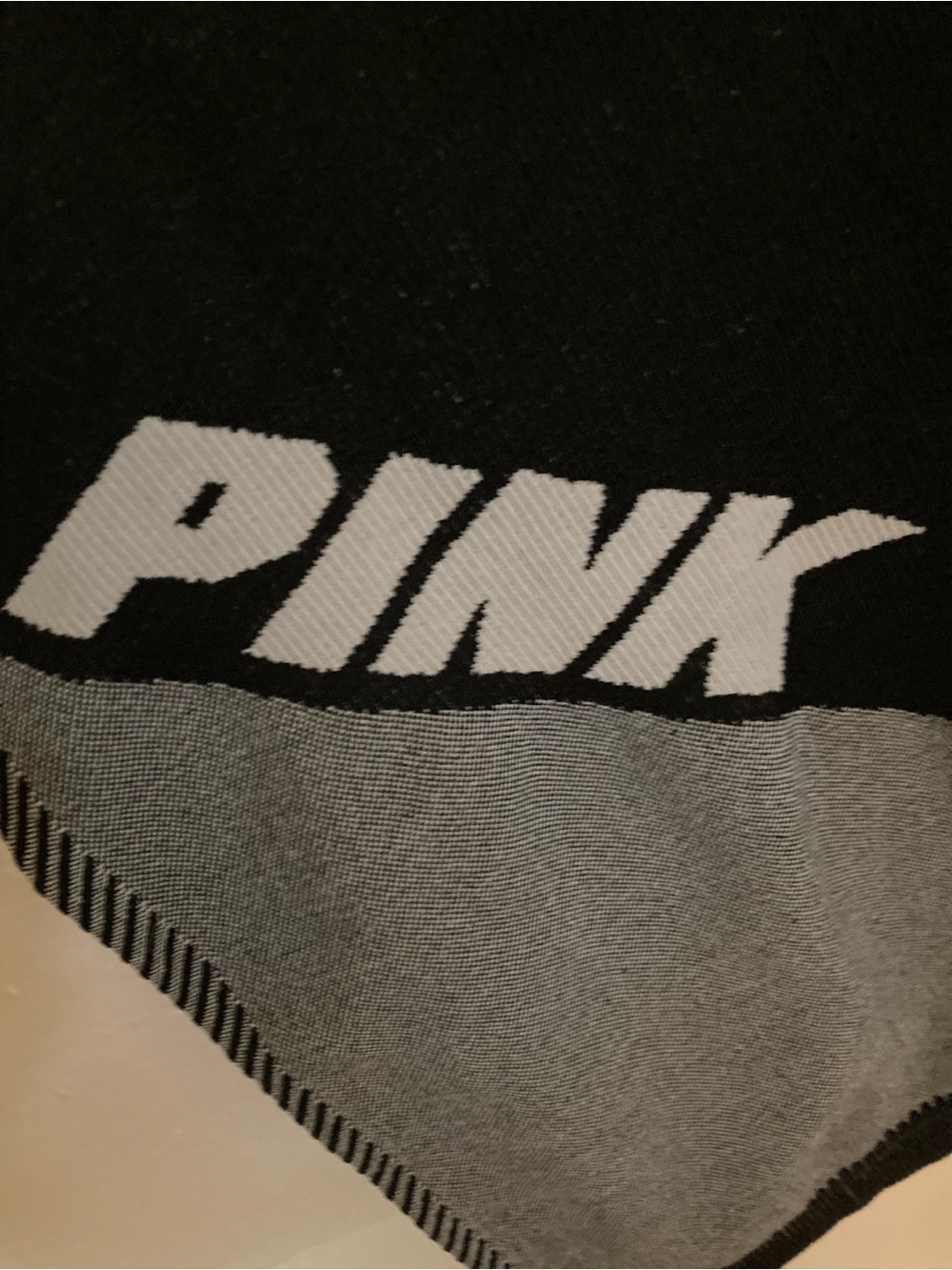 Victorias Secret PINK Cool & Comfy Black and Grey ribbed leggings, size XL - Picture 3 of 7